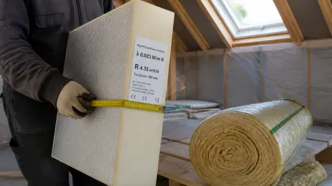 Plaque d'isolation thermique : comparatif des meilleurs matériaux